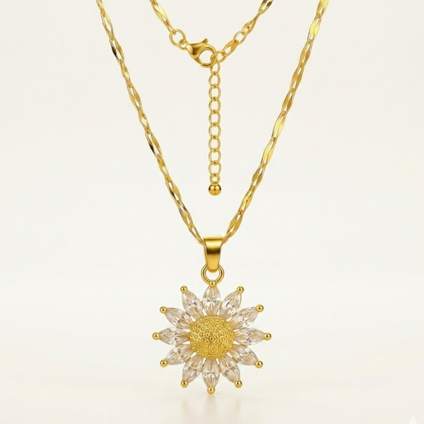Solenne Bloom Necklace